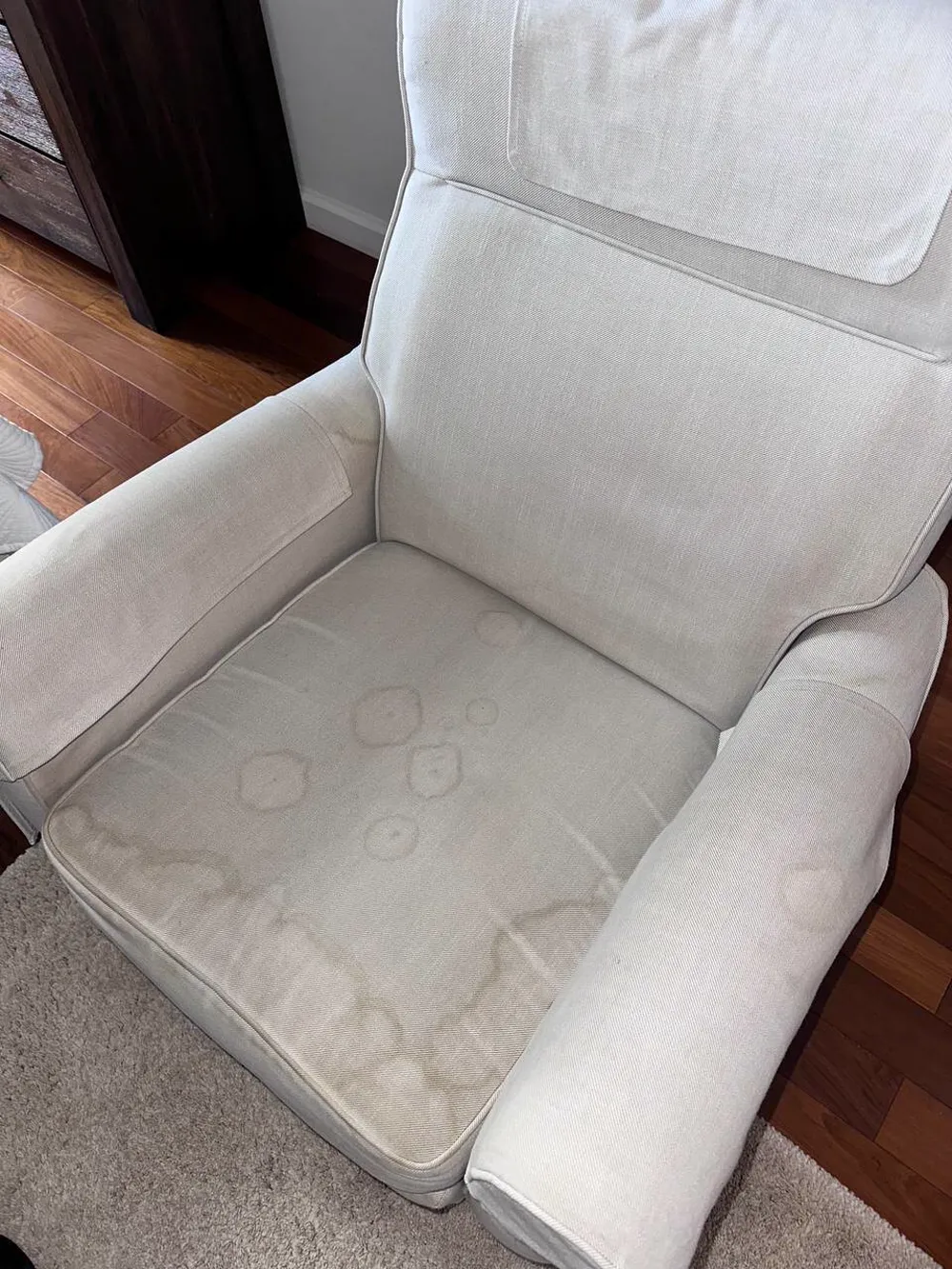 Before armchair cleaning